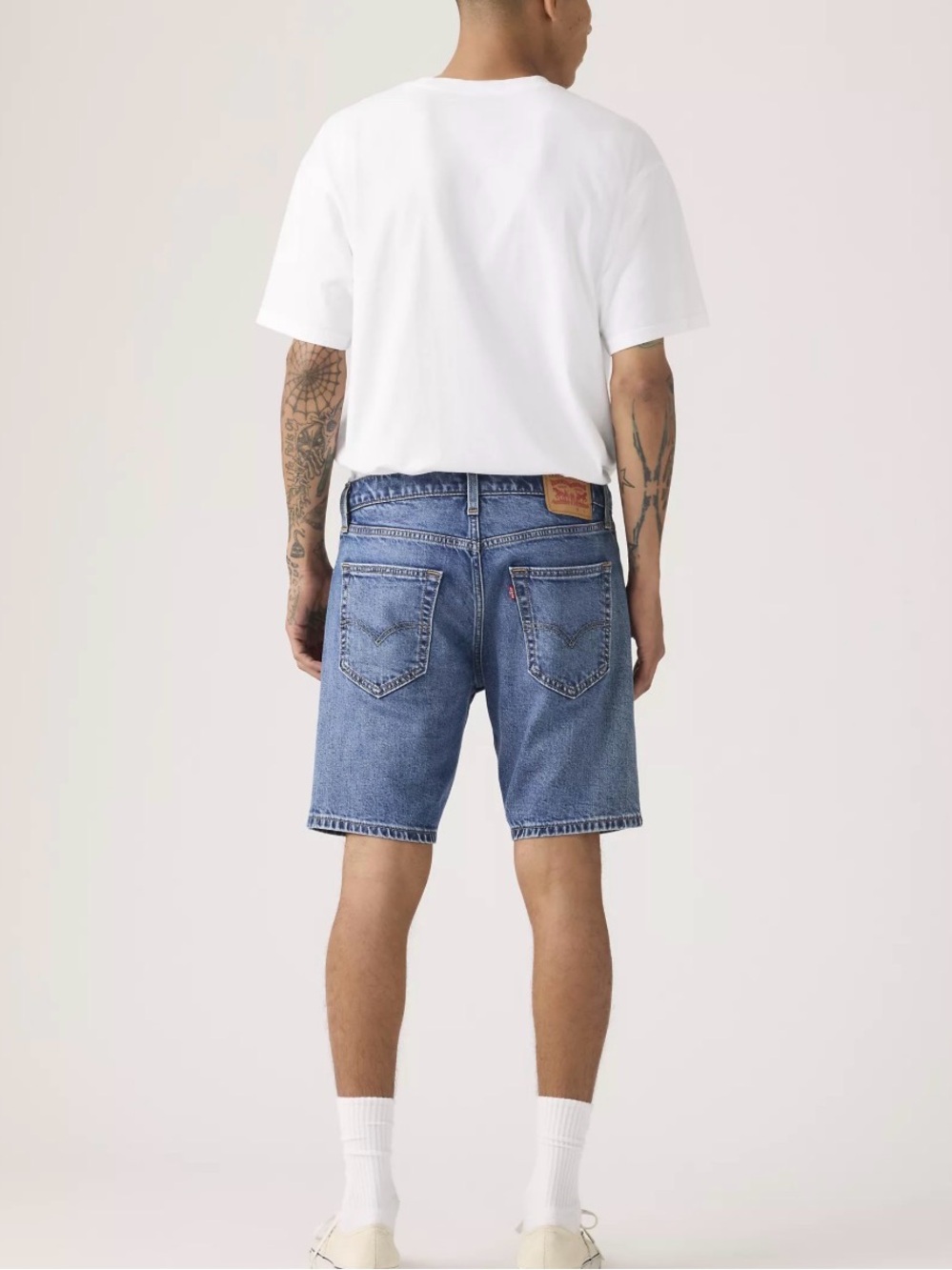 Levi's Medium Blue Denim Men's Jean Shorts, size 34